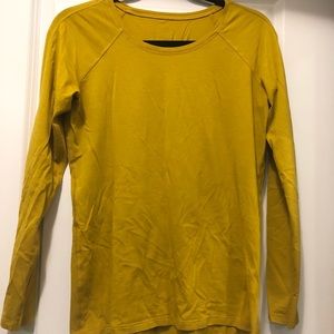 Lululemon Long Sleeve T-shirt
